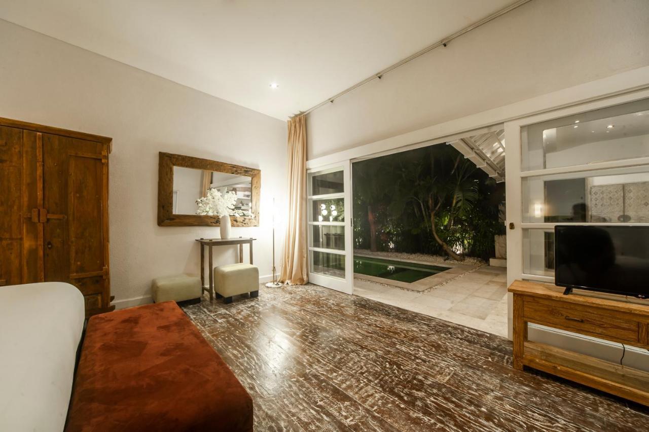 Tides Seminyak Villa Екстериор снимка